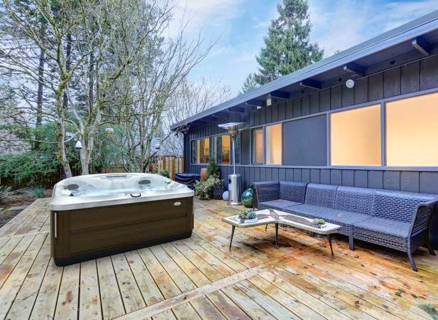 Spa J-475™ – Spa 5 places avec allonge, siège infrarouge et jets PowerPro™ personnalisables