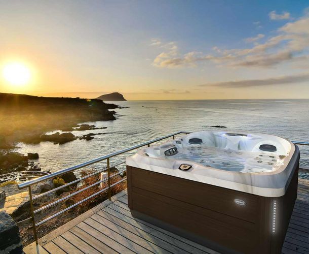 Spa J-475™ – Spa 5 places avec allonge, siège infrarouge et jets PowerPro™ personnalisables