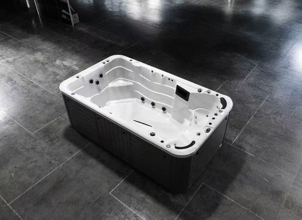 Spa de nage S-4000 – Compact, performant et accessible pour toute la famille