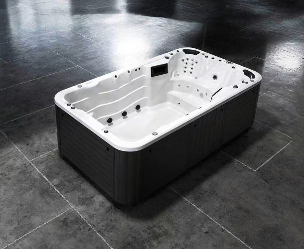 Spa de nage S-4000 – Compact, performant et accessible pour toute la famille