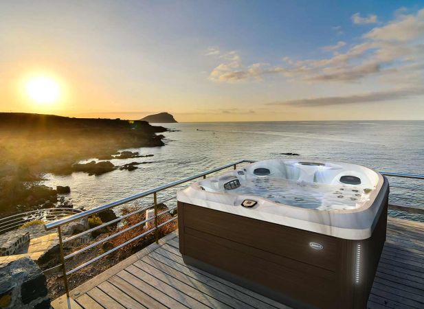 Spa J-475™ – Spa 5 places avec allonge, siège infrarouge et jets PowerPro™ personnalisables