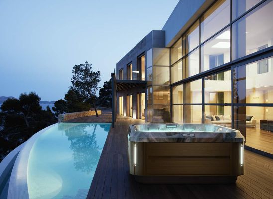 Spa J-325™ – Spa 4 places ergonomique avec cascade WaterColour™